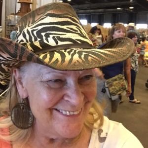 Meet your Posher, Jacquelyn